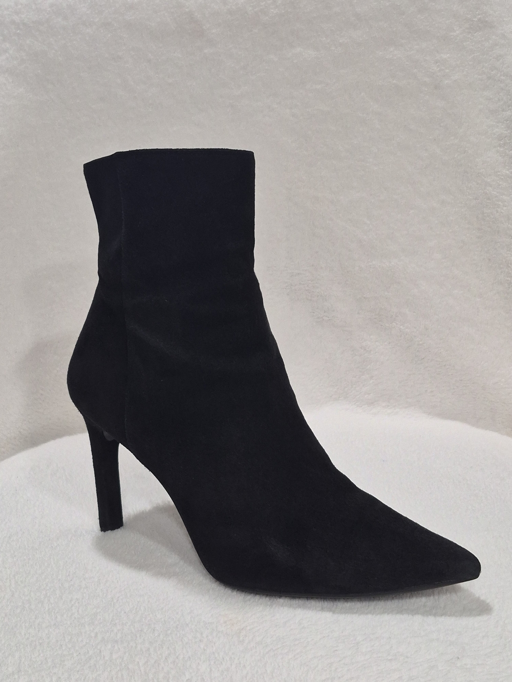 Geox Black Pointed-Toe Suede Ankle Booties